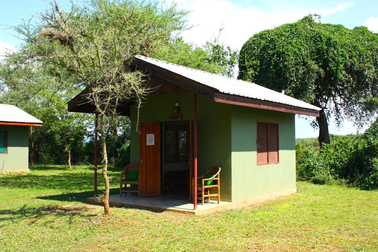 Отель Red Chilli Rest Camp Paraa Экстерьер фото