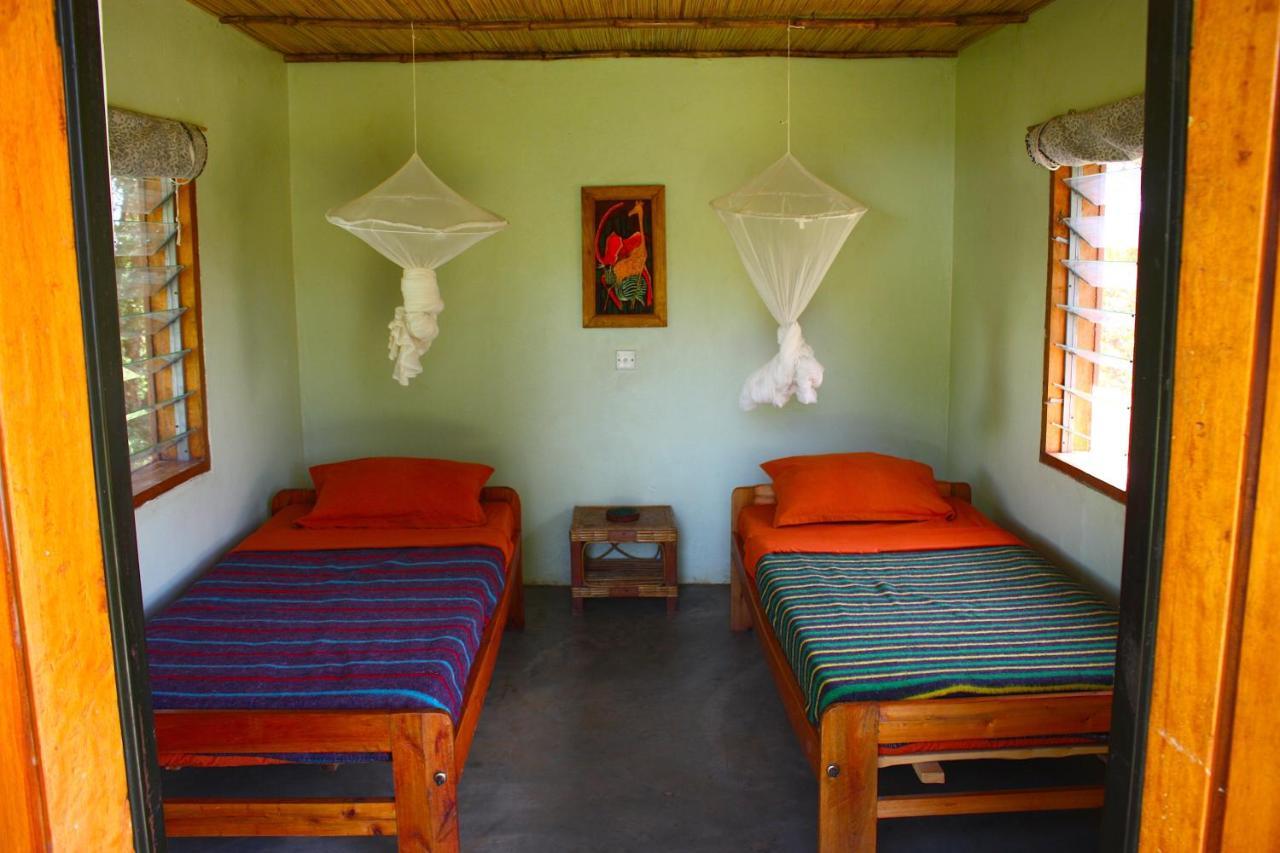 Отель Red Chilli Rest Camp Paraa Экстерьер фото