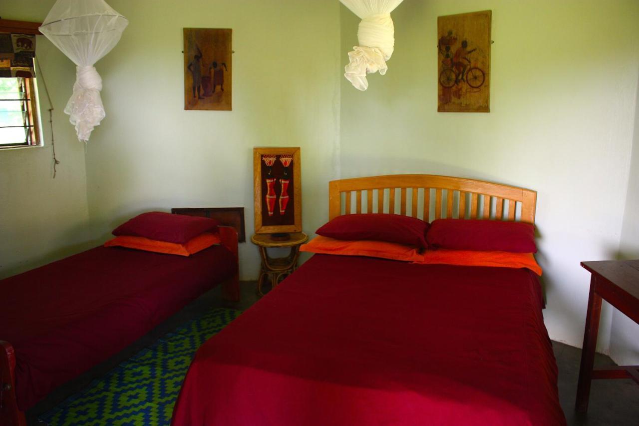 Отель Red Chilli Rest Camp Paraa Экстерьер фото