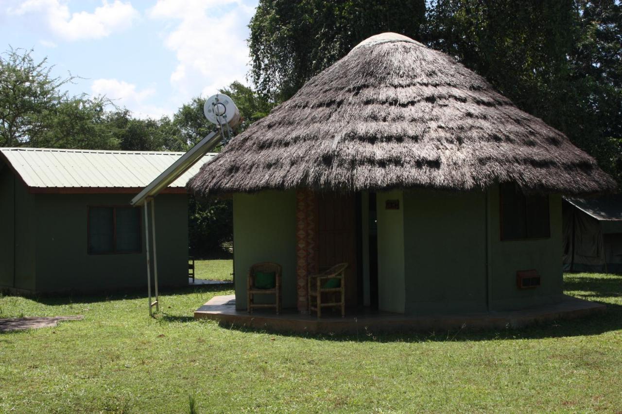 Отель Red Chilli Rest Camp Paraa Экстерьер фото